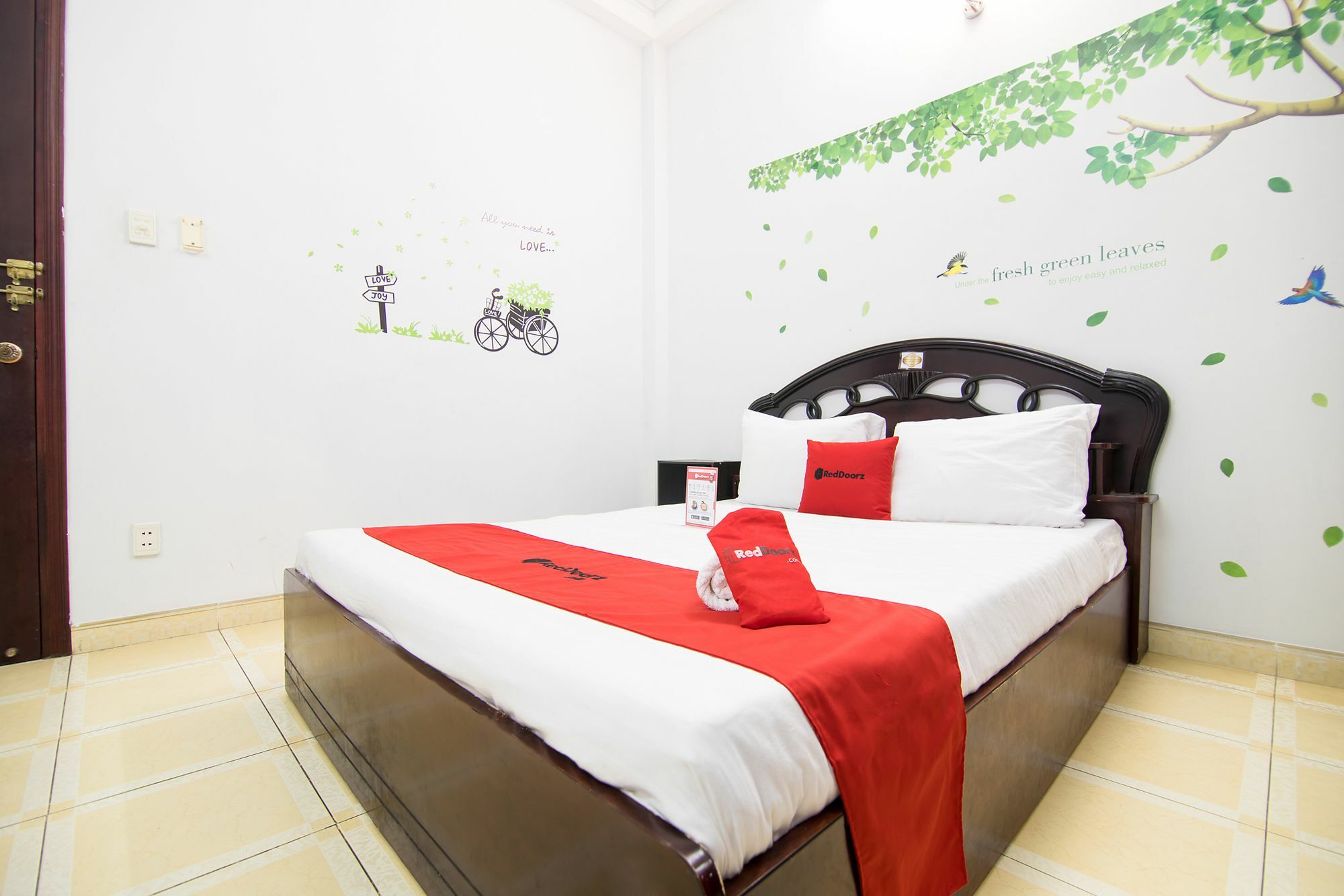 Reddoorz Near Pico Plaza Cong Hoa Hotel Ho Chi Minh City Exterior photo